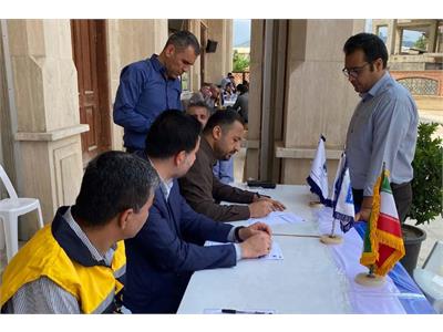 برگزاری میز خدمت خانواده ارتباطات و فناوری اطلاعات در مصلی نماز جمعه گرگان