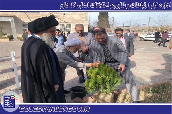 غرس پنج نهال به یاد پنج شهید