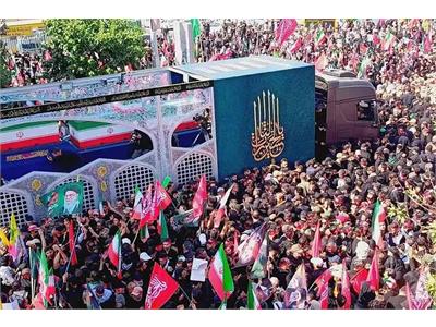 ارائه خدمات ارتباطی حوزه ارتباطات گلستان به زائران مراسم تشییع