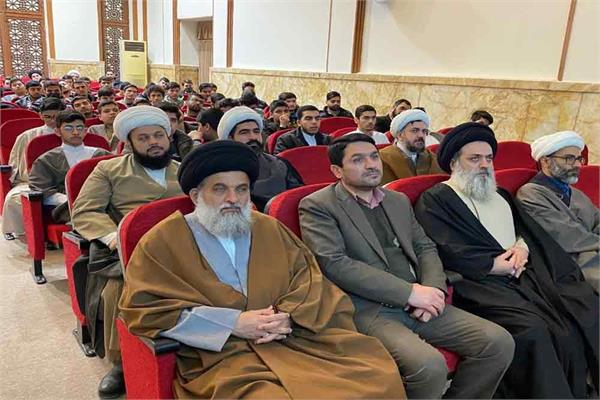 برگزاری دوره آموزشی هوش مصنوعی ویژه روحانیون و طلاب در گلستان