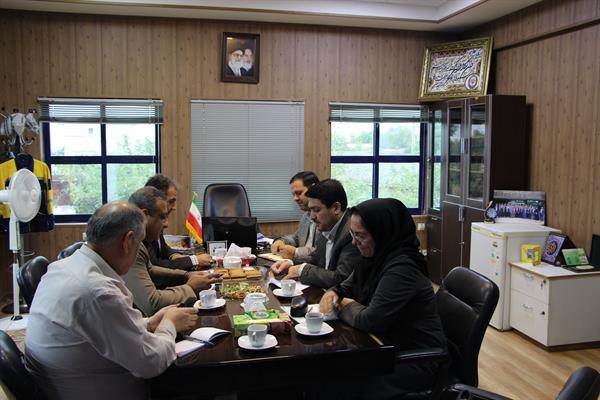 نشست رفع موانع اجرای پروژه های اقتصاد مقاومتی حوزه ICT استان برگزار شد