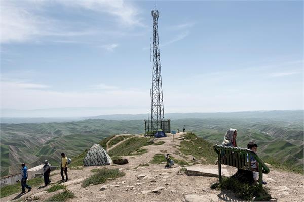 توسعه پوشش ارتباطی و اینترنت در شرق استان